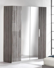 Load image into Gallery viewer, Beverly Italian High Gloss Wardrobe 4 Doors
